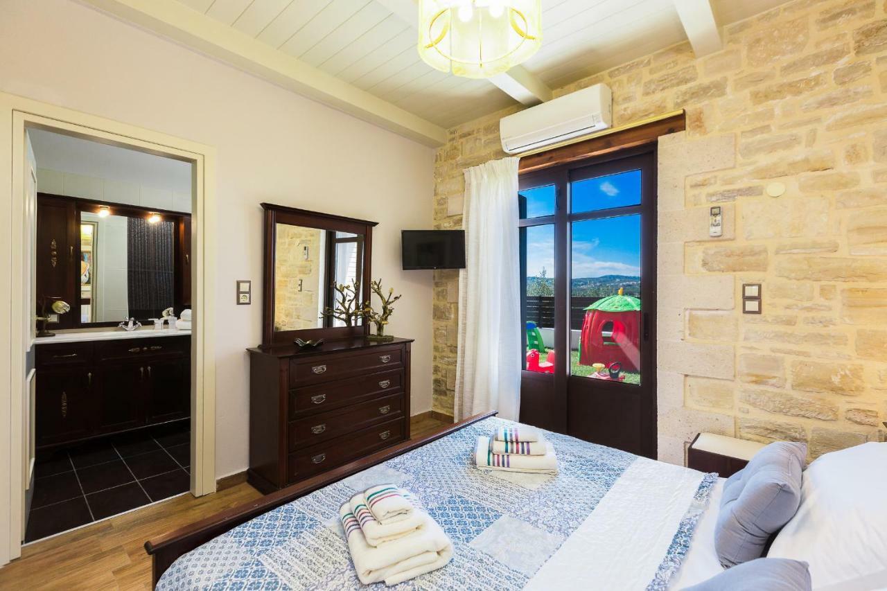 Caramel Villa, With 40M2 Pool & Spa Whirlpool, By Thinkvilla Panormos  Exterior photo